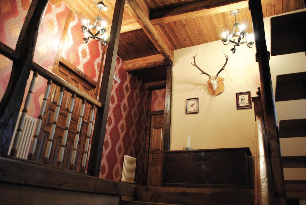 Hostal Los Oteros Pajares de los Oteros Dış mekan fotoğraf